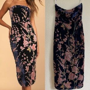 Lulus Buy You Flowers Navy Floral Print Velvet Strapless Midi Dress
